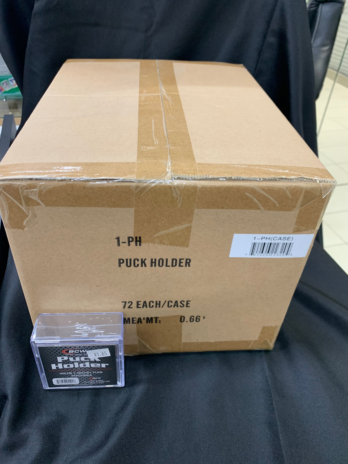 Crystal Display Case BCW Hockey Puck Display Case - Crystal Clear ...
